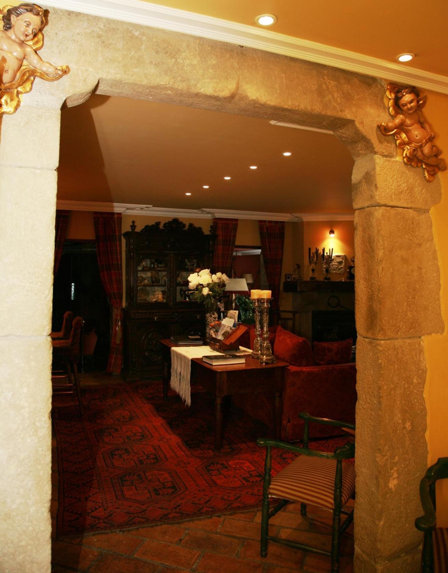 Hotel Almud Sallent De Gallego Exterior photo