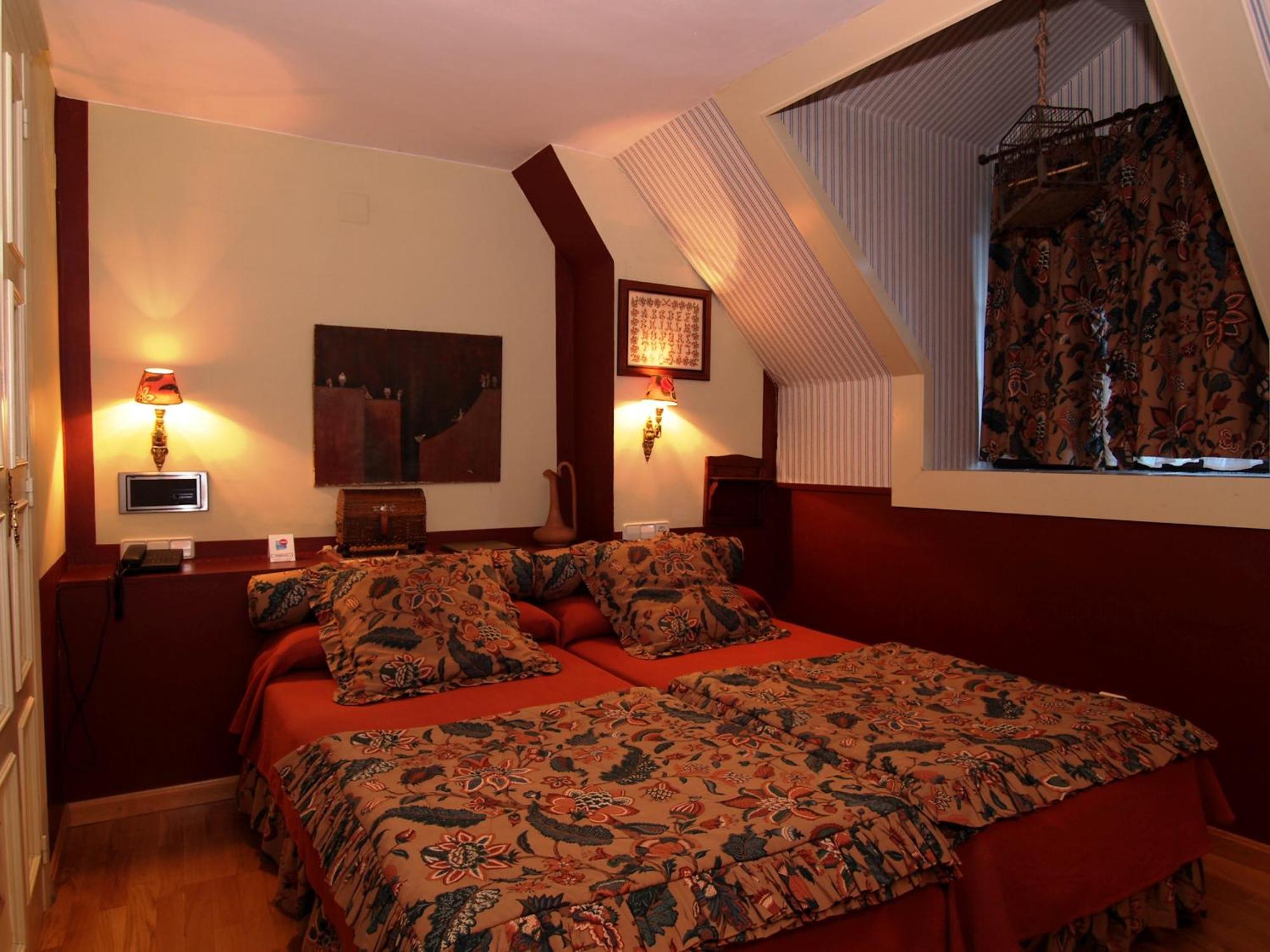 Hotel Almud Sallent De Gallego Room photo
